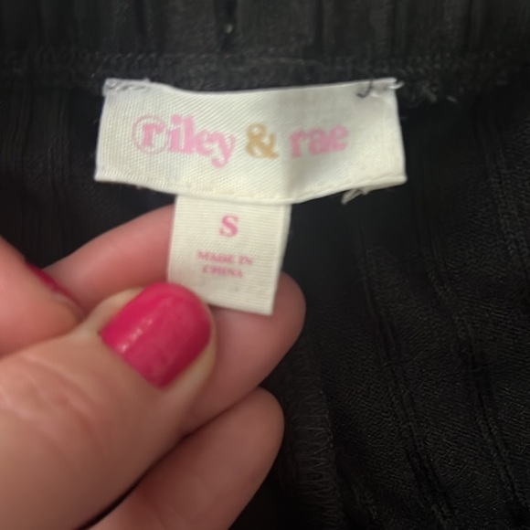 riley & rea - Picture 3 of 3